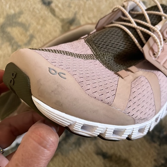 On cloud 5 blush running shoes - Picture 8 of 9